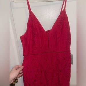 NWT LACE RED DRESS SIZE MEDIUM